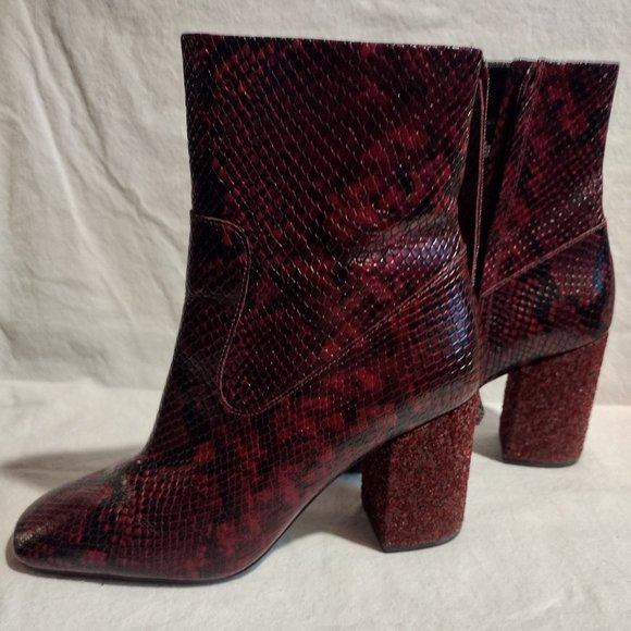 🌎 Michael Kors || 3.5" Marcella Leather Ankle Boot - Picture 2 of 15